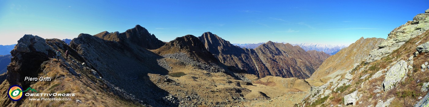 50 In cresta per il Tartano a dx con vista su Val Budria-Valtellina.jpg